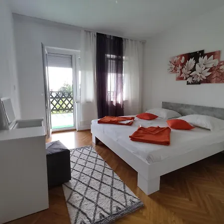 Apartment Teresa With Big Terrace Dramalj *