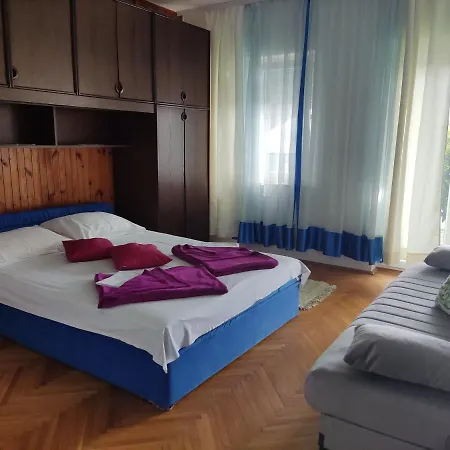 Apartment Teresa With Big Terrace Dramalj