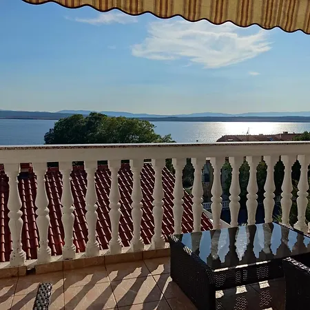 Apartment Teresa With Big Terrace Dramalj