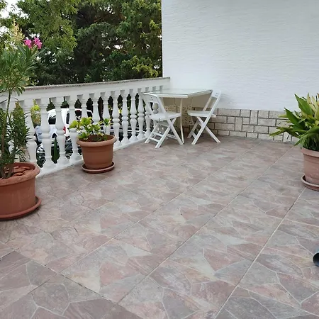Teresa With Big Terrace Dramalj Apartamento *