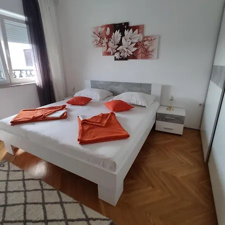 Teresa With Big Terrace Dramalj Appartement *