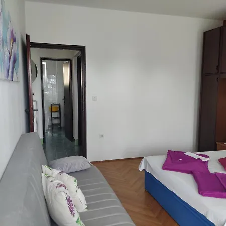 Teresa With Big Terrace Dramalj Appartement